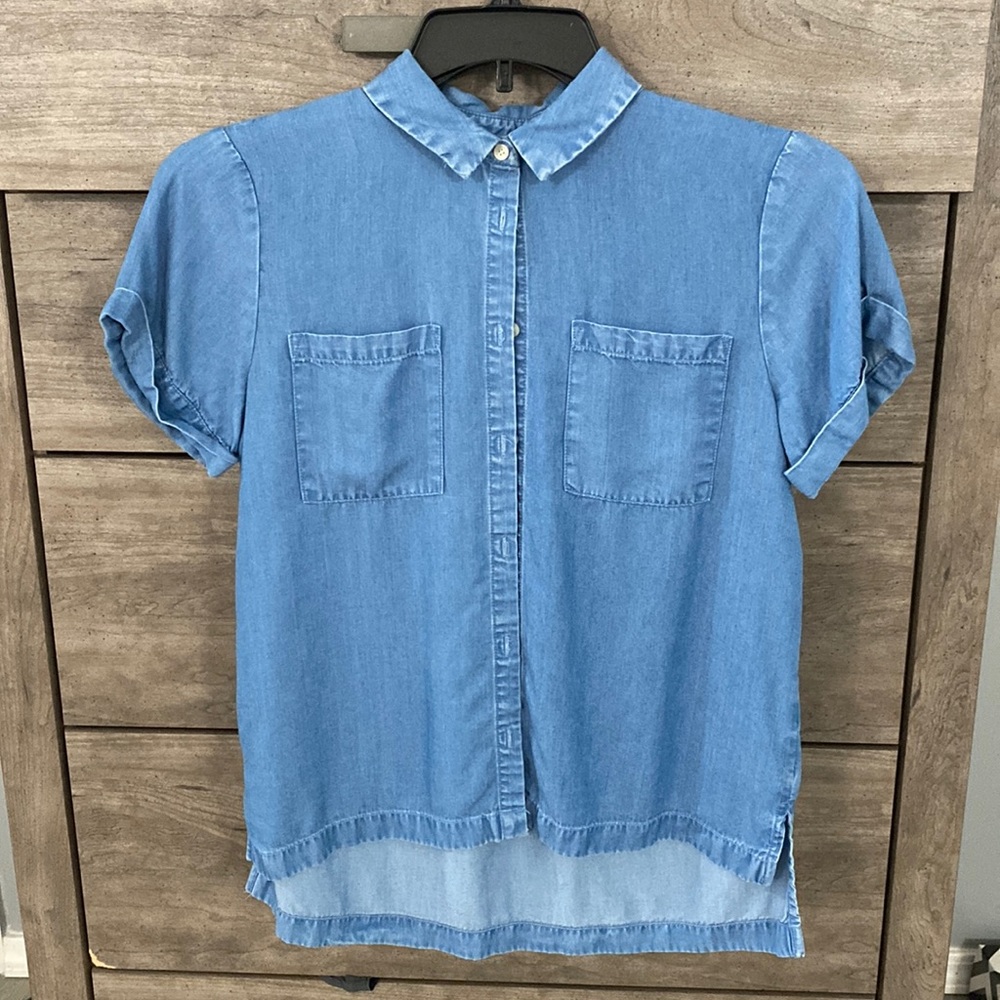 A new day chambray button up top